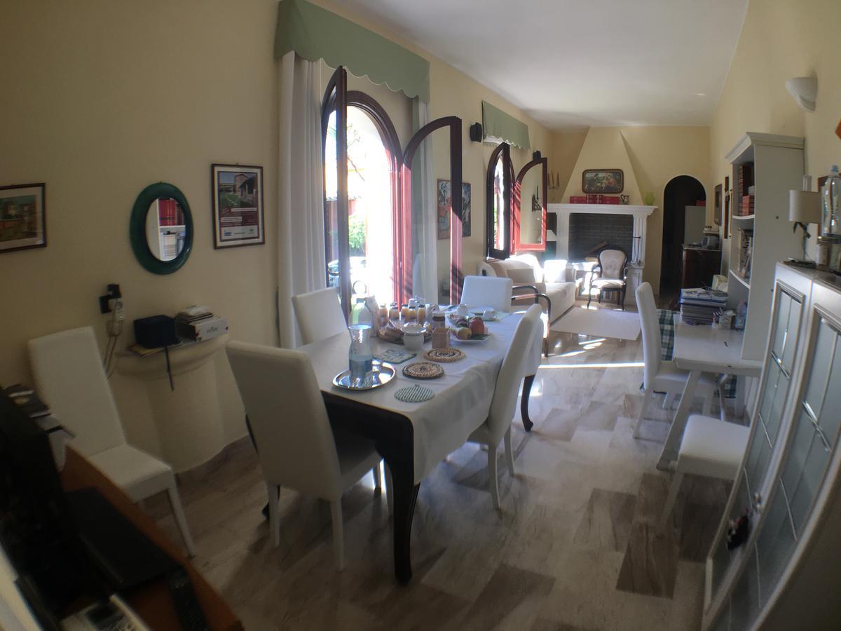 Corte Arrubia Monastir Екстериор снимка