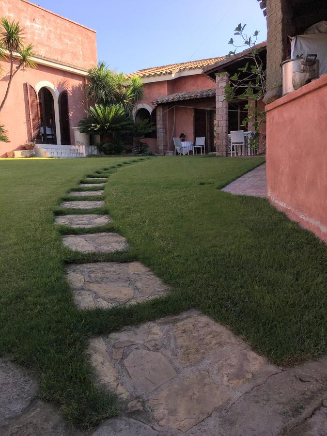 Corte Arrubia Monastir Екстериор снимка